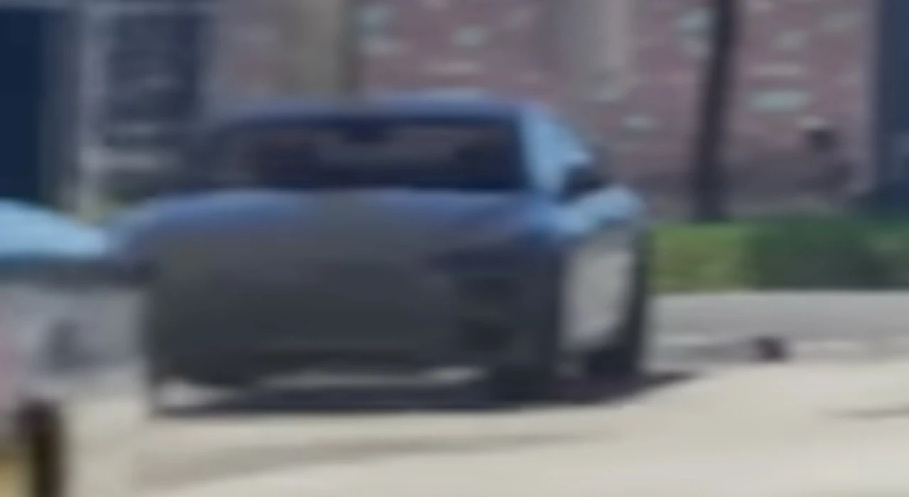 Omnis e-GT